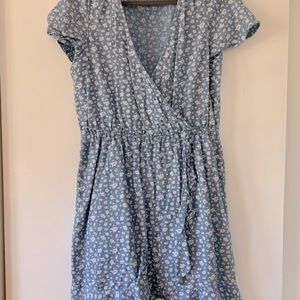 CROSS FRONT SHORT SLEEVE DRESS